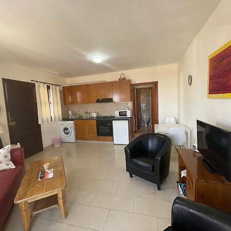 Sea View Apartments Pissouri Luaran gambar